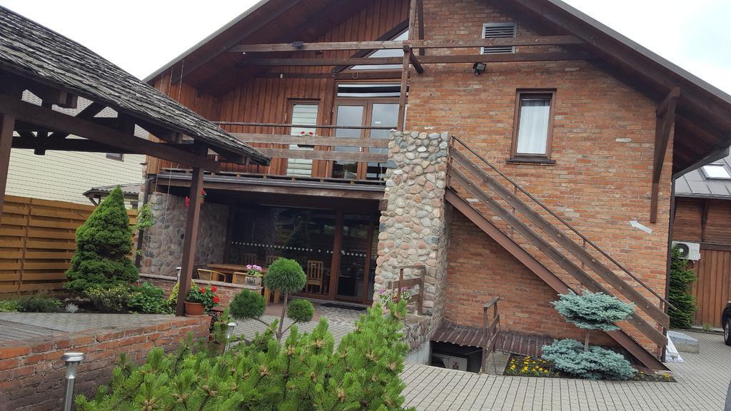 Akmenine Kerpe Hotel Marijampole Exterior photo